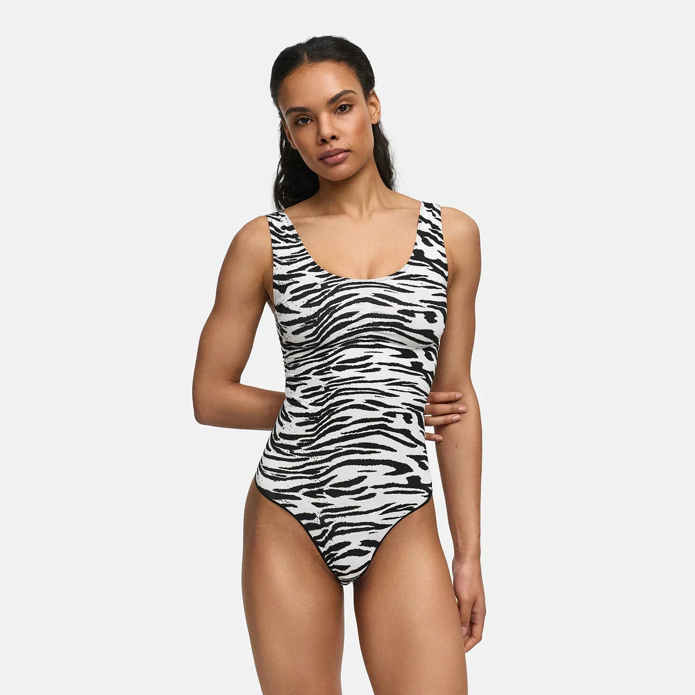 Tanktop shapewear bodysuit met string