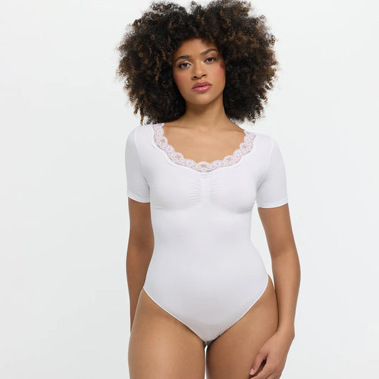 Kanten shapewear bodysuit met korte mouw en slip
