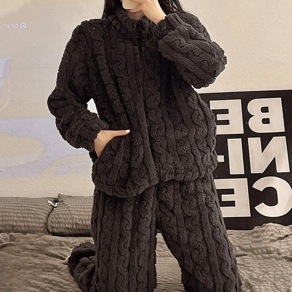 Zachte en Warme Damesonesie – Liora