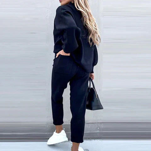 Zacht huispak met col en high waist broek