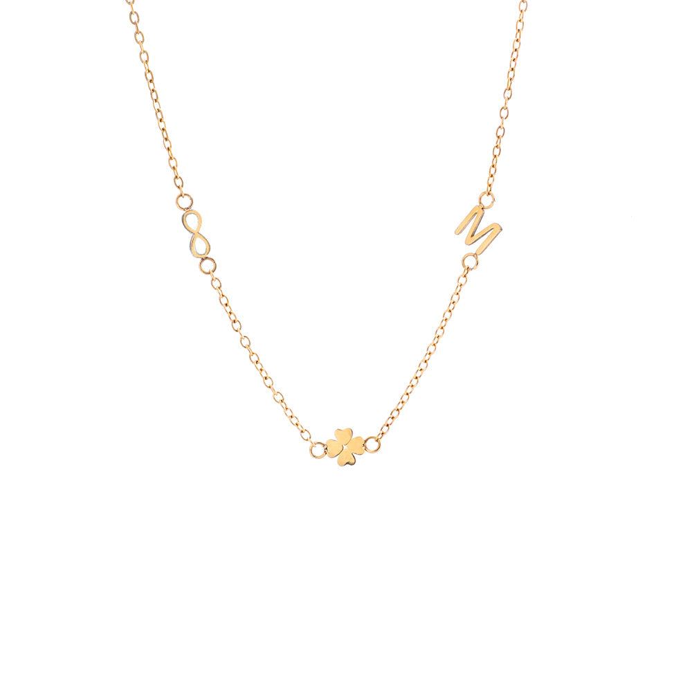 Fijne Ketting met Drie Hangers