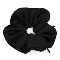 Oversized satijnen scrunchie voor elke dag