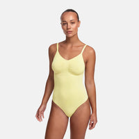 Shapewear bodysuit met beugelloze bh en string