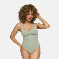 Naadloze shapewear bodysuit met slip