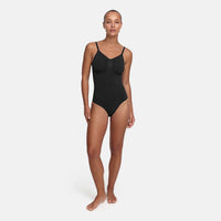 Naadloze shapewear bodysuit met string