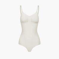 Naadloze shapewear bodysuit met string
