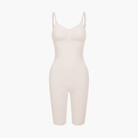 Shapewear bodysuit met short