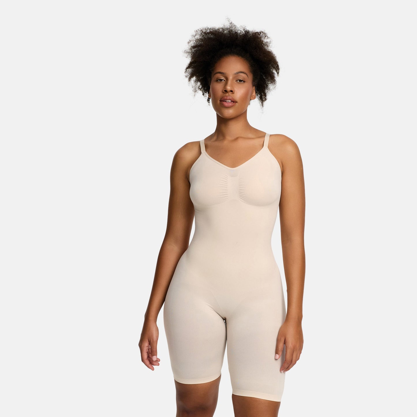 Shapewear bodysuit met short