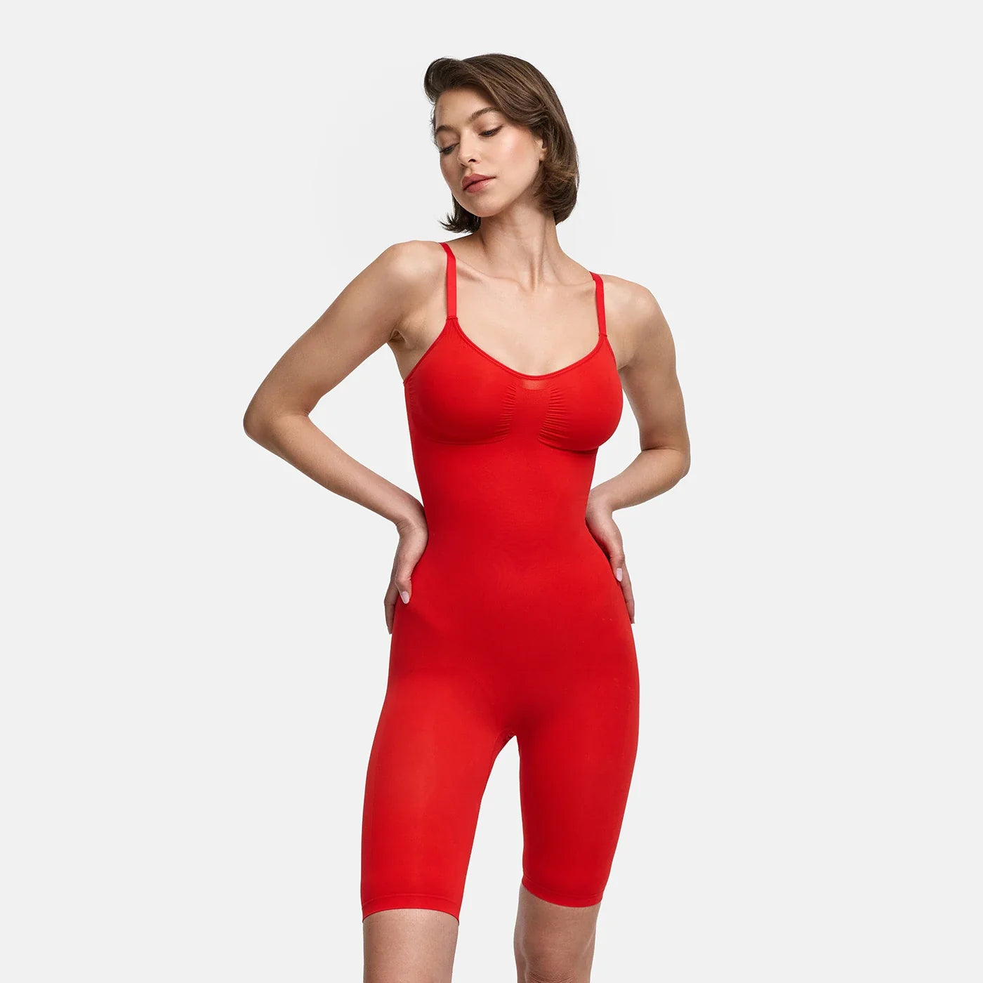 Shapewear bodysuit met short