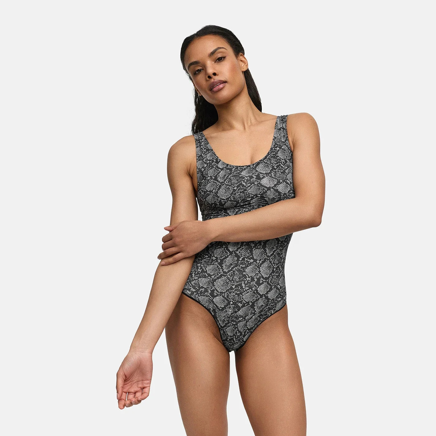 Tanktop shapewear bodysuit met string