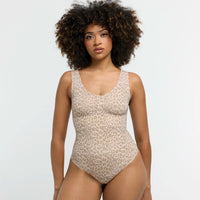 Tanktop shapewear bodysuit met string
