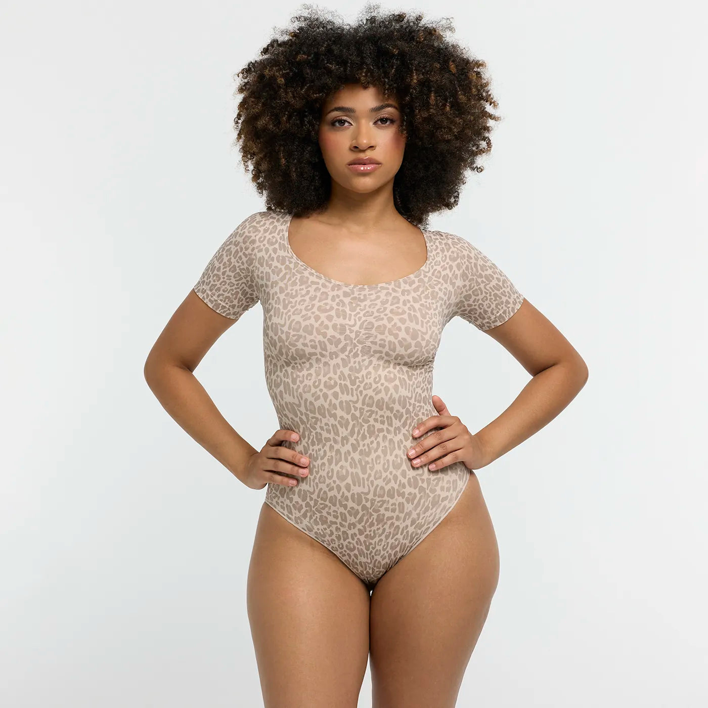 Shapewear bodysuit met korte mouw en slip