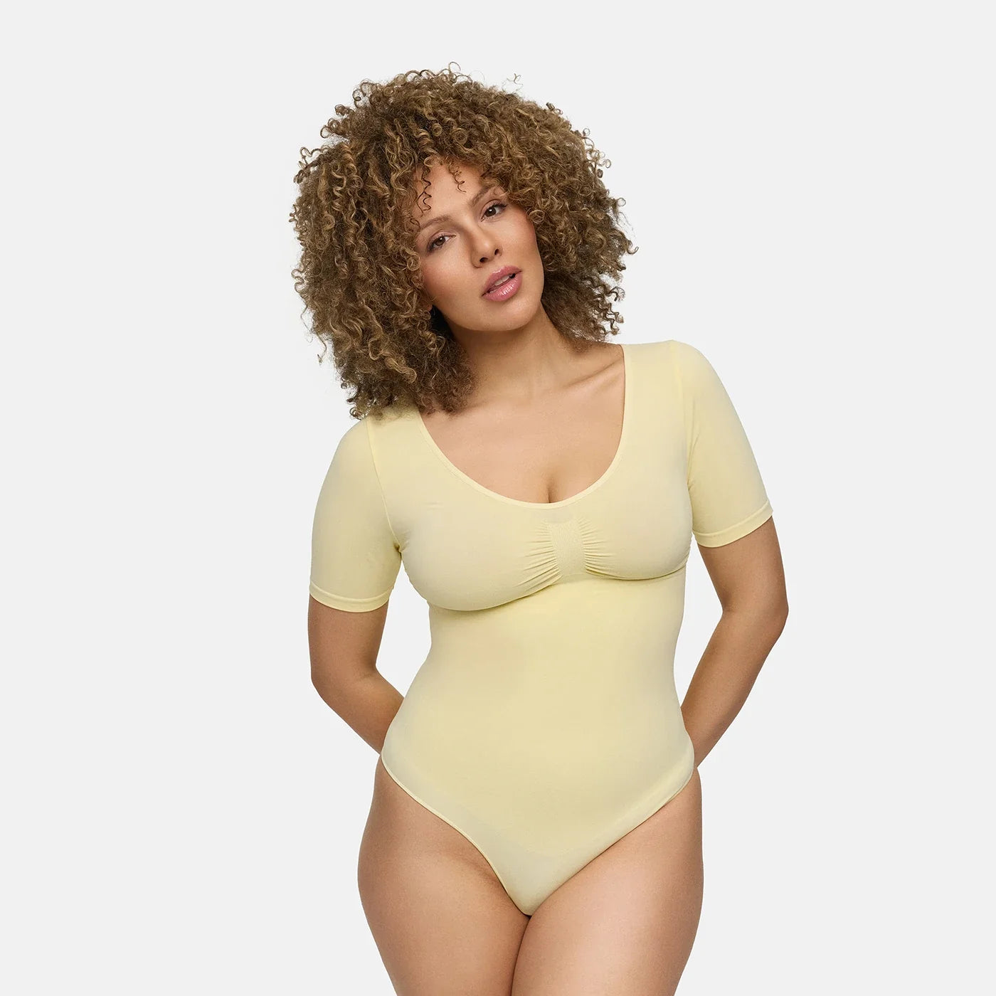 Shapewear bodysuit met korte mouw en string