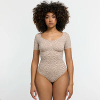 Shapewear bodysuit met korte mouw en string