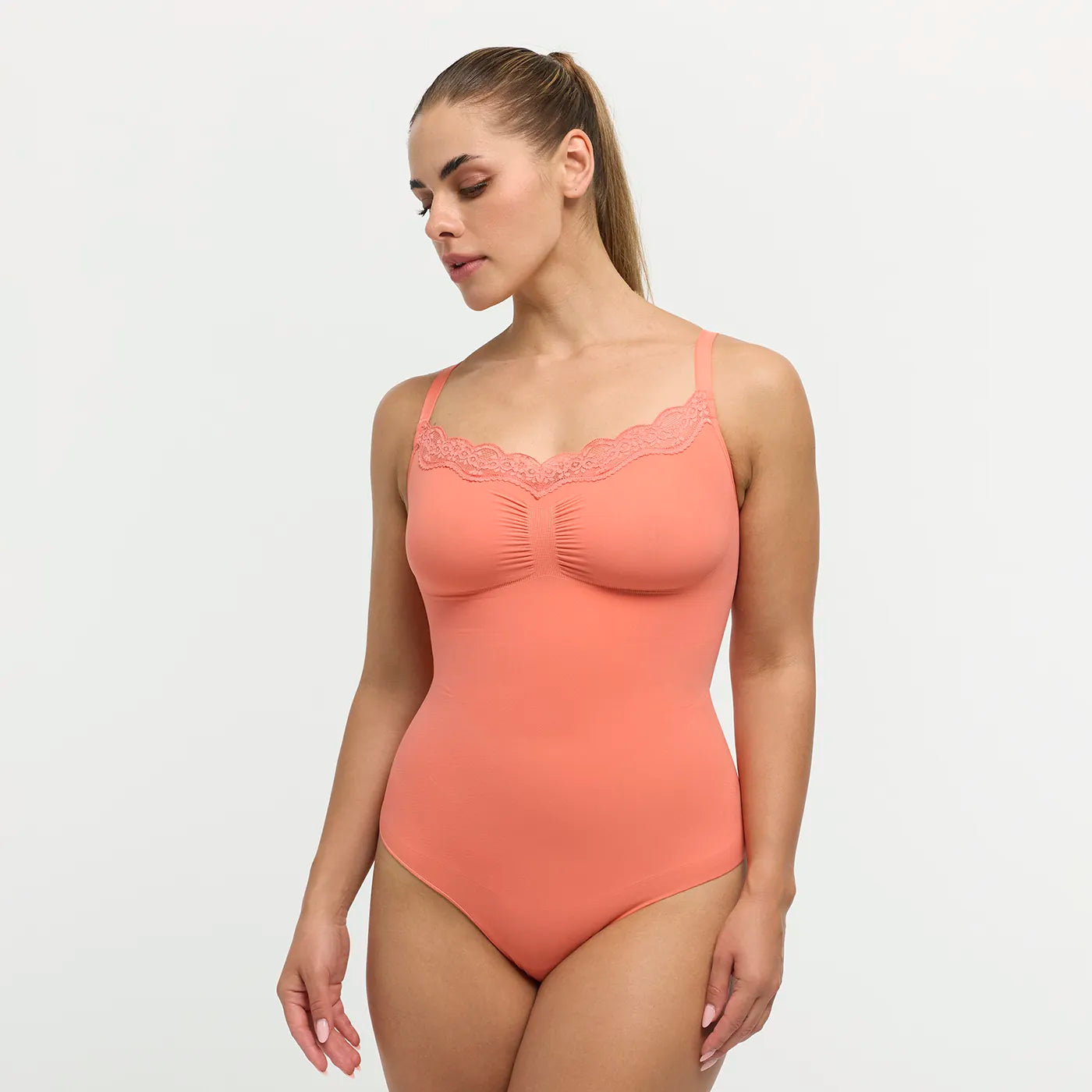 Kanten shapewear bodysuit met string