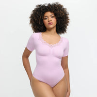 Kanten shapewear bodysuit met korte mouw en slip