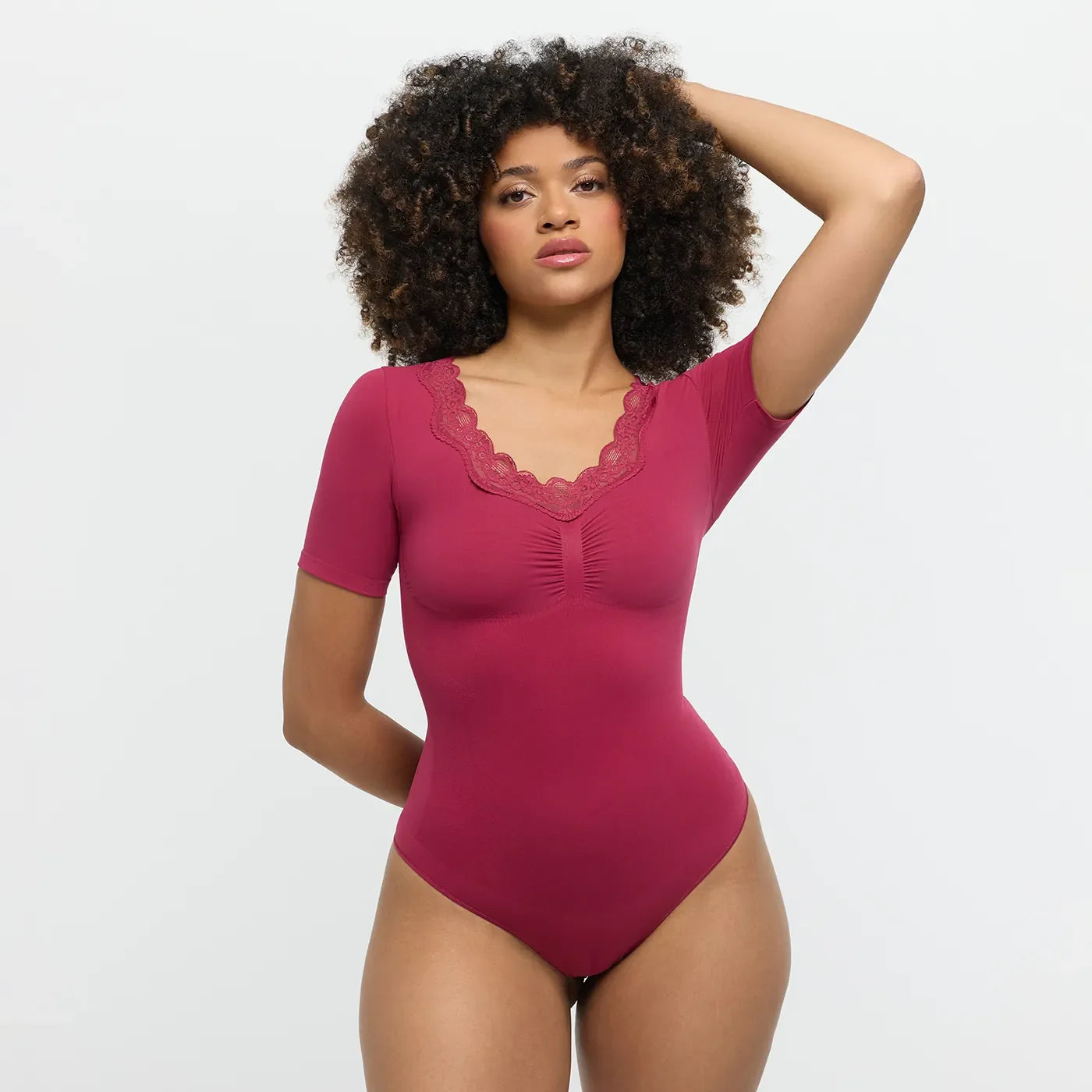 Kanten shapewear bodysuit met korte mouw en string