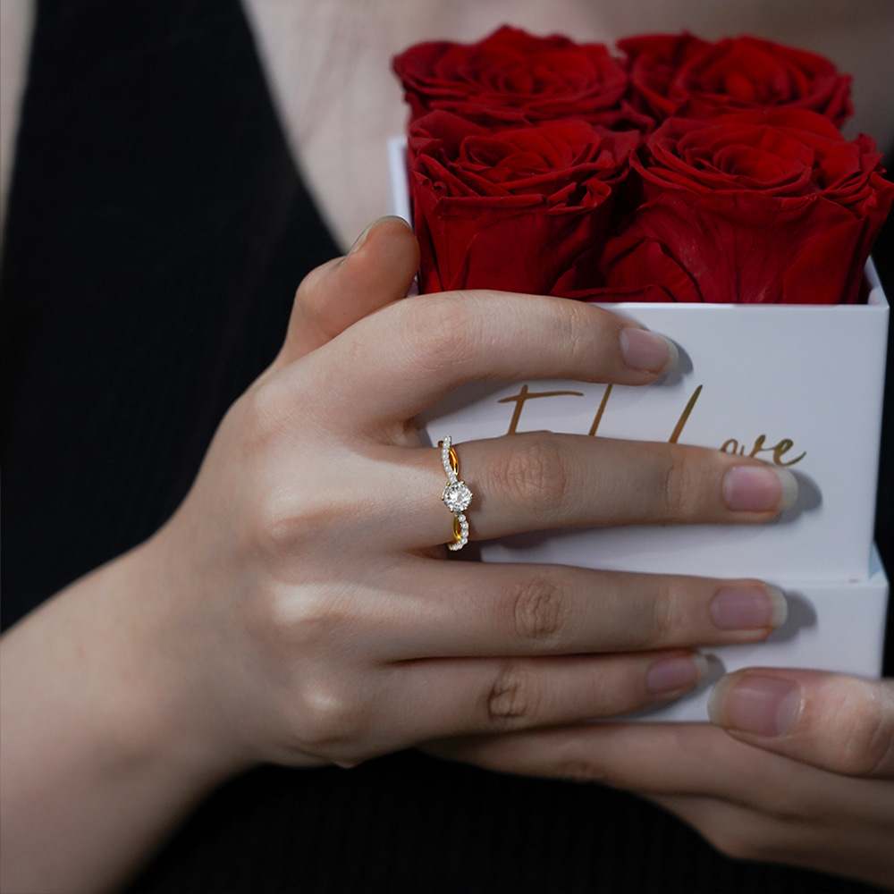 Etherische Eternity Ring