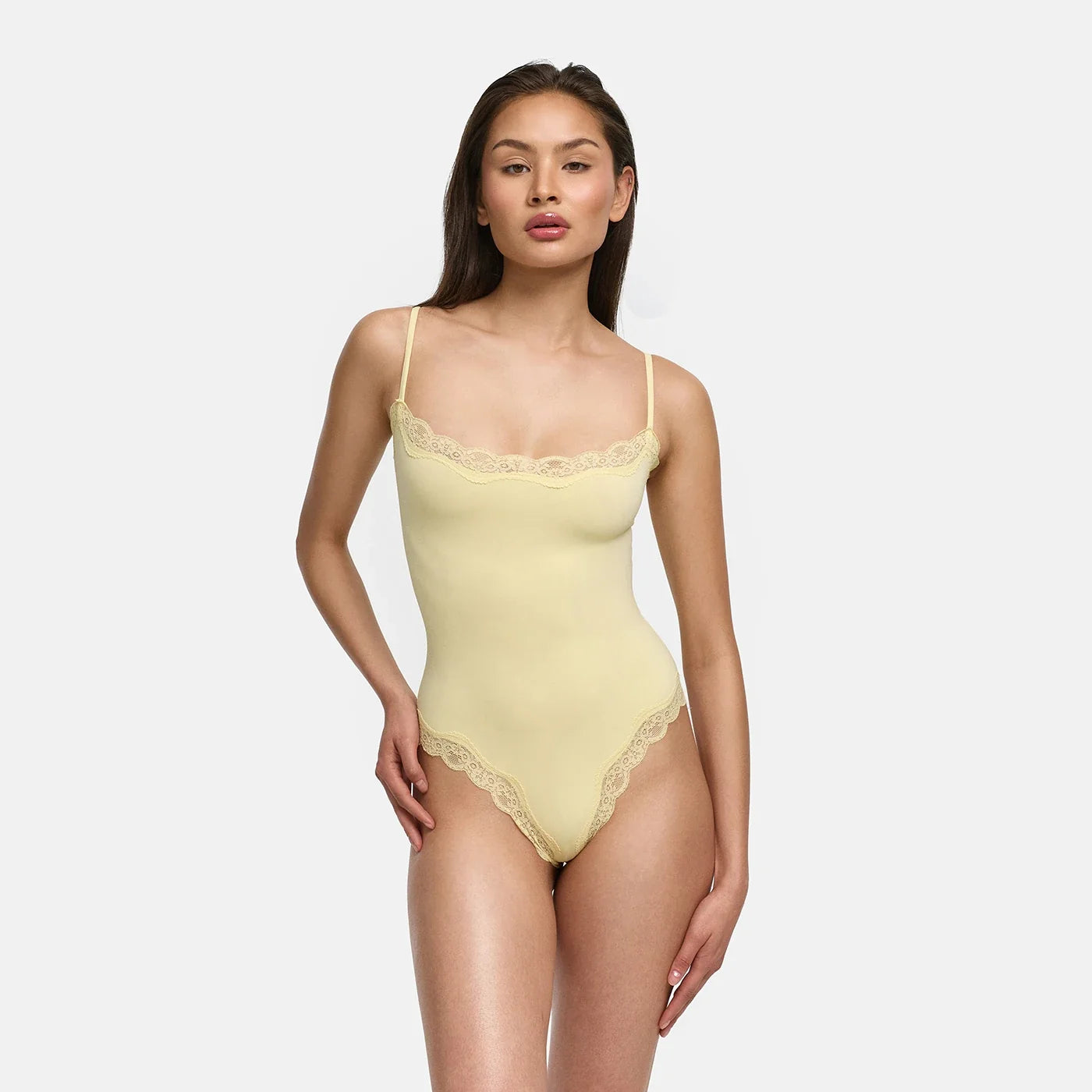 Bodysuit met kant en string