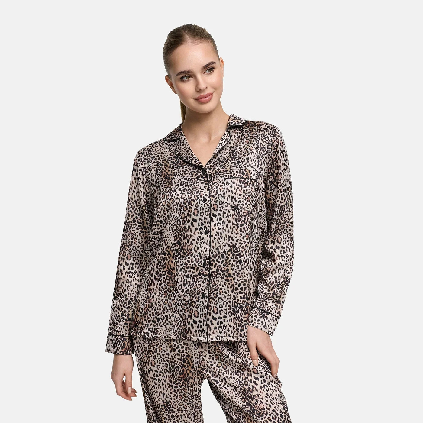 Satijnen pyjamablouse met reverskraag