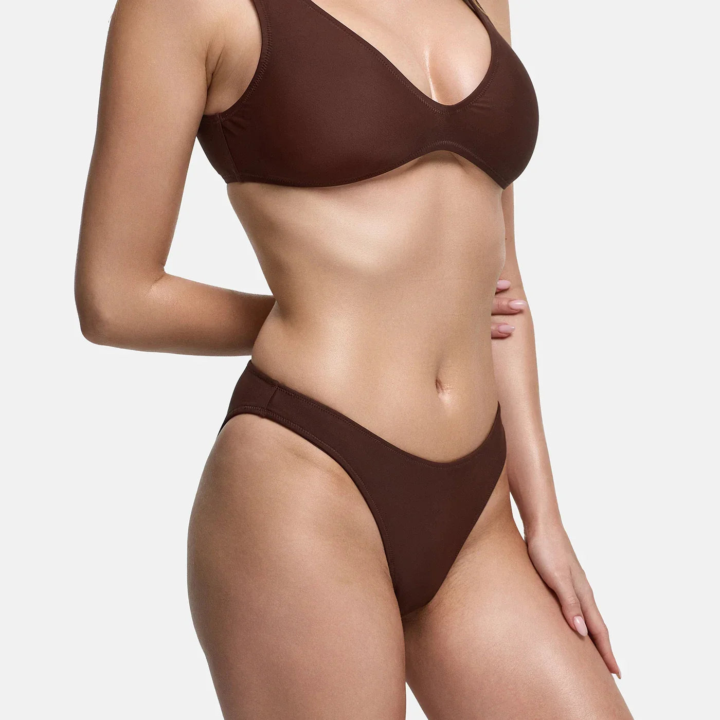 High leg bikinibroekje met strikbandjes