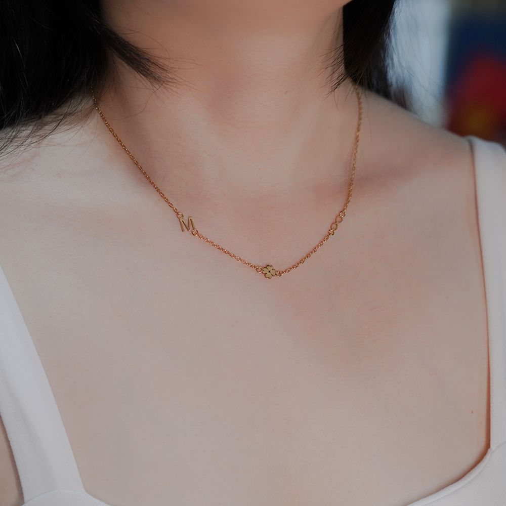 Fijne Ketting met Drie Hangers